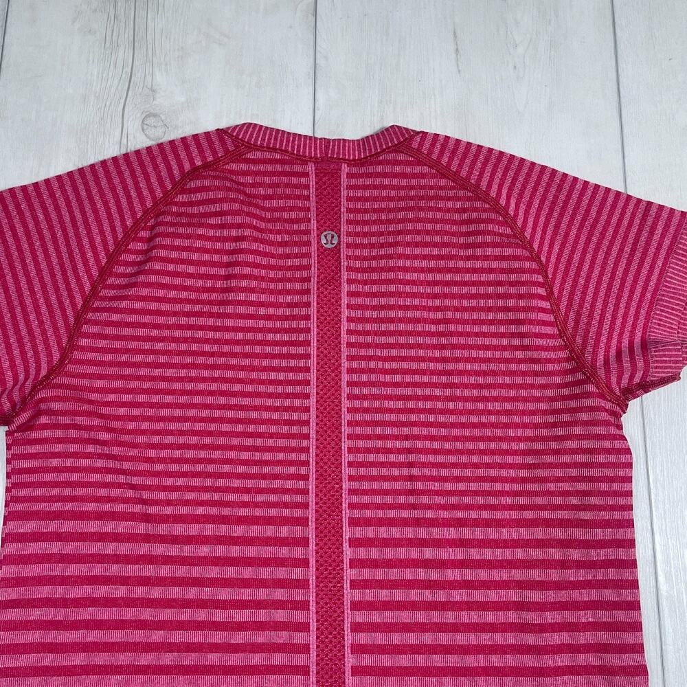 Lululemon Women's 8 Swiftly Crew Lucy Stripe Short Sleeve Pink Shirt Running - Picture 5 of 11